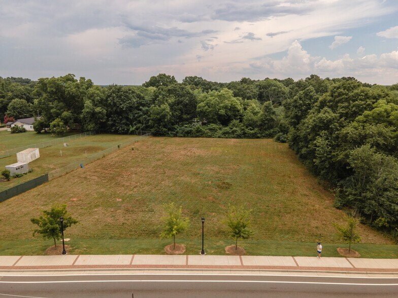 511 N Broad St, Monroe, GA for sale - Building Photo - Image 1 of 1