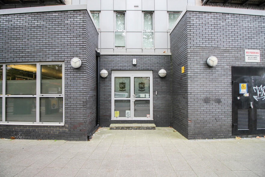 6 Southgate Rd, London for lease - Building Photo - Image 1 of 20