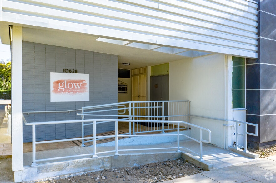 10628 Riverside Dr, Toluca Lake, CA for lease - Building Photo - Image 3 of 3