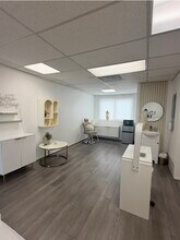 2171 Torrance Blvd, Torrance, CA for lease Interior Photo- Image 2 of 4