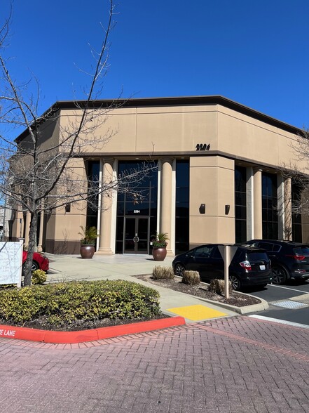 2204 Plaza Dr, Rocklin, CA for lease - Building Photo - Image 1 of 9