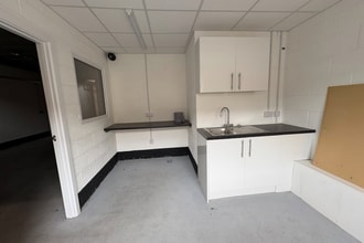 Nursery Rd, North Leigh for lease Interior Photo- Image 2 of 2