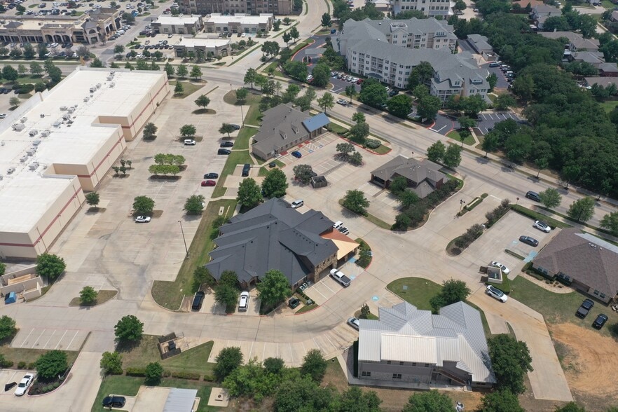 2735 Wind River Ln, Denton, TX for lease - Building Photo - Image 2 of 10