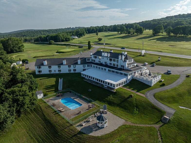 2517 Main Rd, Dedham, ME for sale - Building Photo - Image 2 of 18
