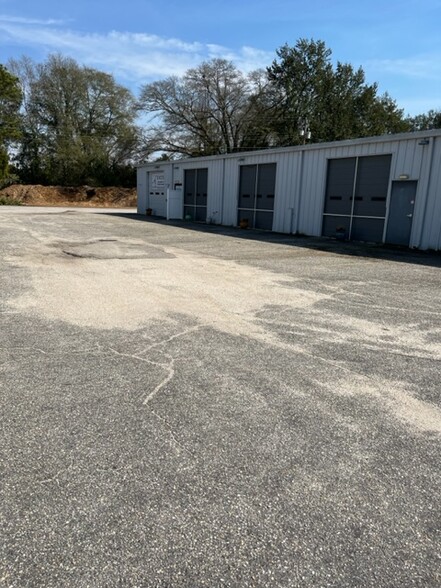 102 Lamar St, Hartsville, SC for sale - Building Photo - Image 2 of 7