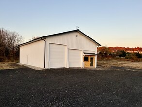 133 West Rd, Ellington, CT for lease Building Photo- Image 1 of 15