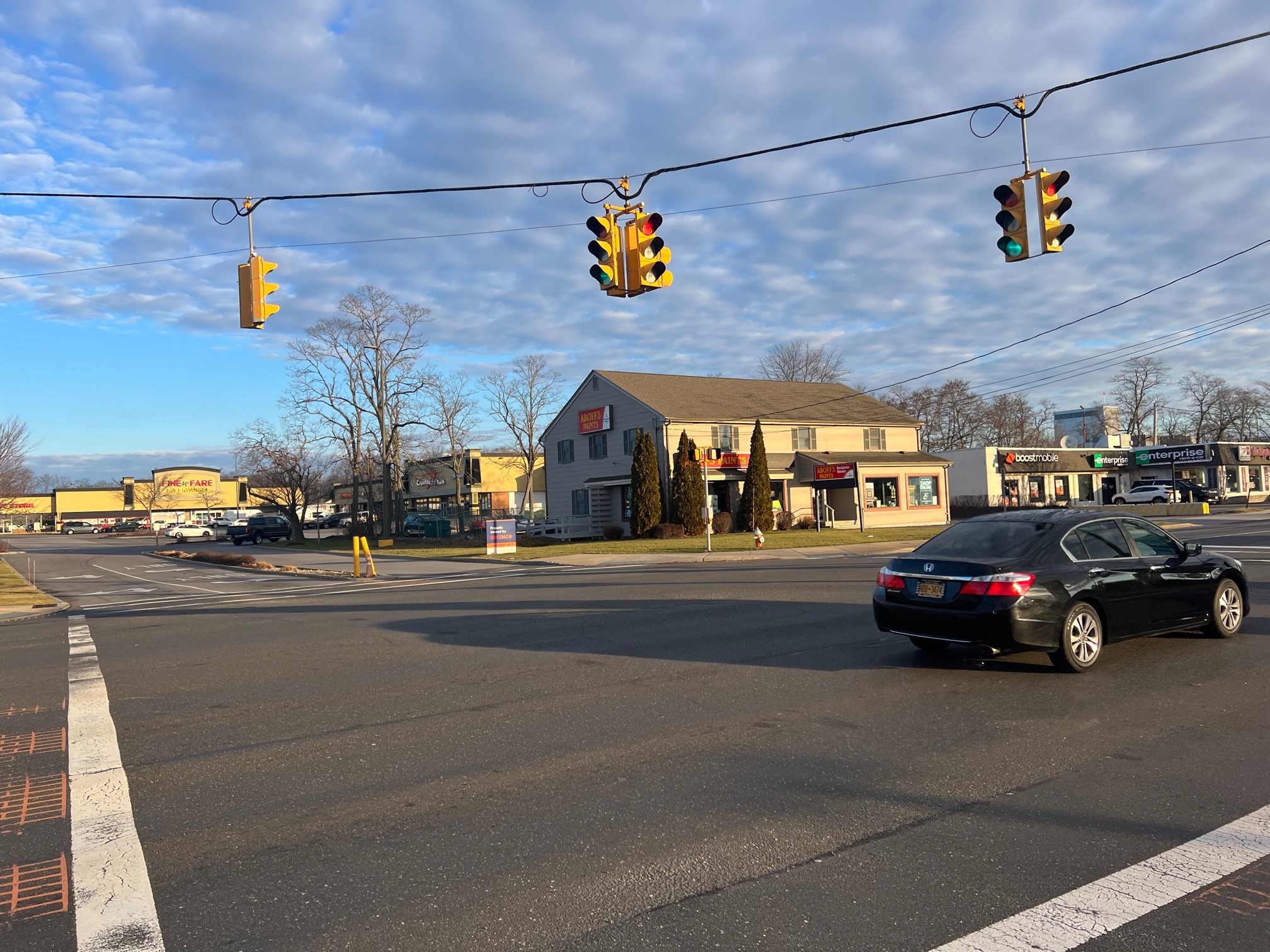 1086 Old Country Rd, Riverhead, NY for sale Building Photo- Image 1 of 1