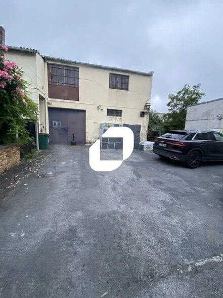 Flex in Romainville for lease - Building Photo - Image 1 of 7