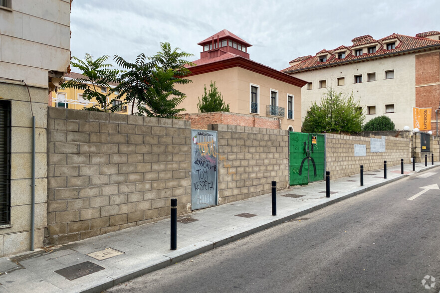 Calle Teniente Figueroa, 20, Guadalajara, Guadalajara for sale - Building Photo - Image 2 of 2