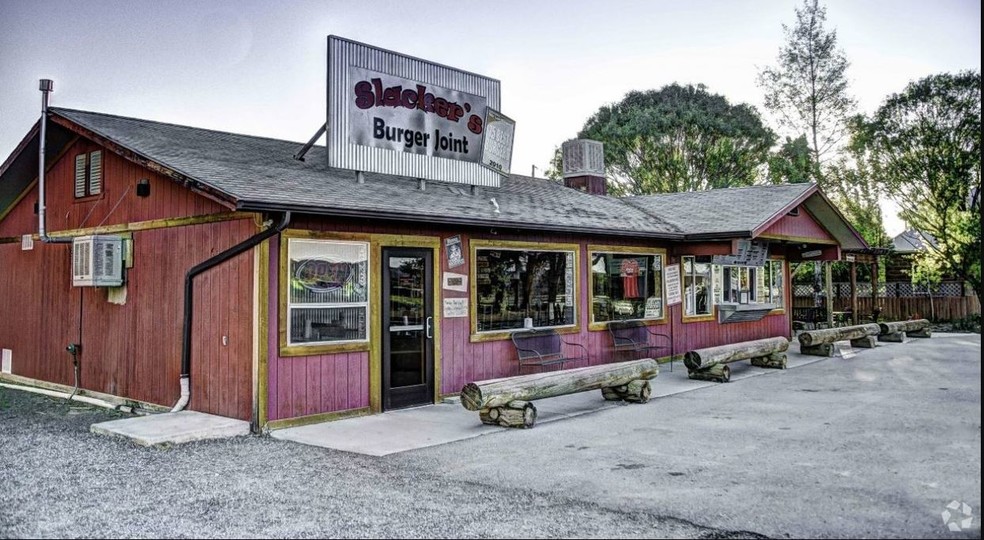 165 E Main St, Torrey, UT for sale - Primary Photo - Image 1 of 1