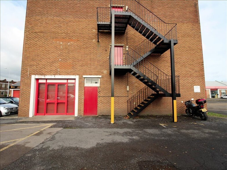 11 Courtenay Rd, Wembley, HA9 7NA