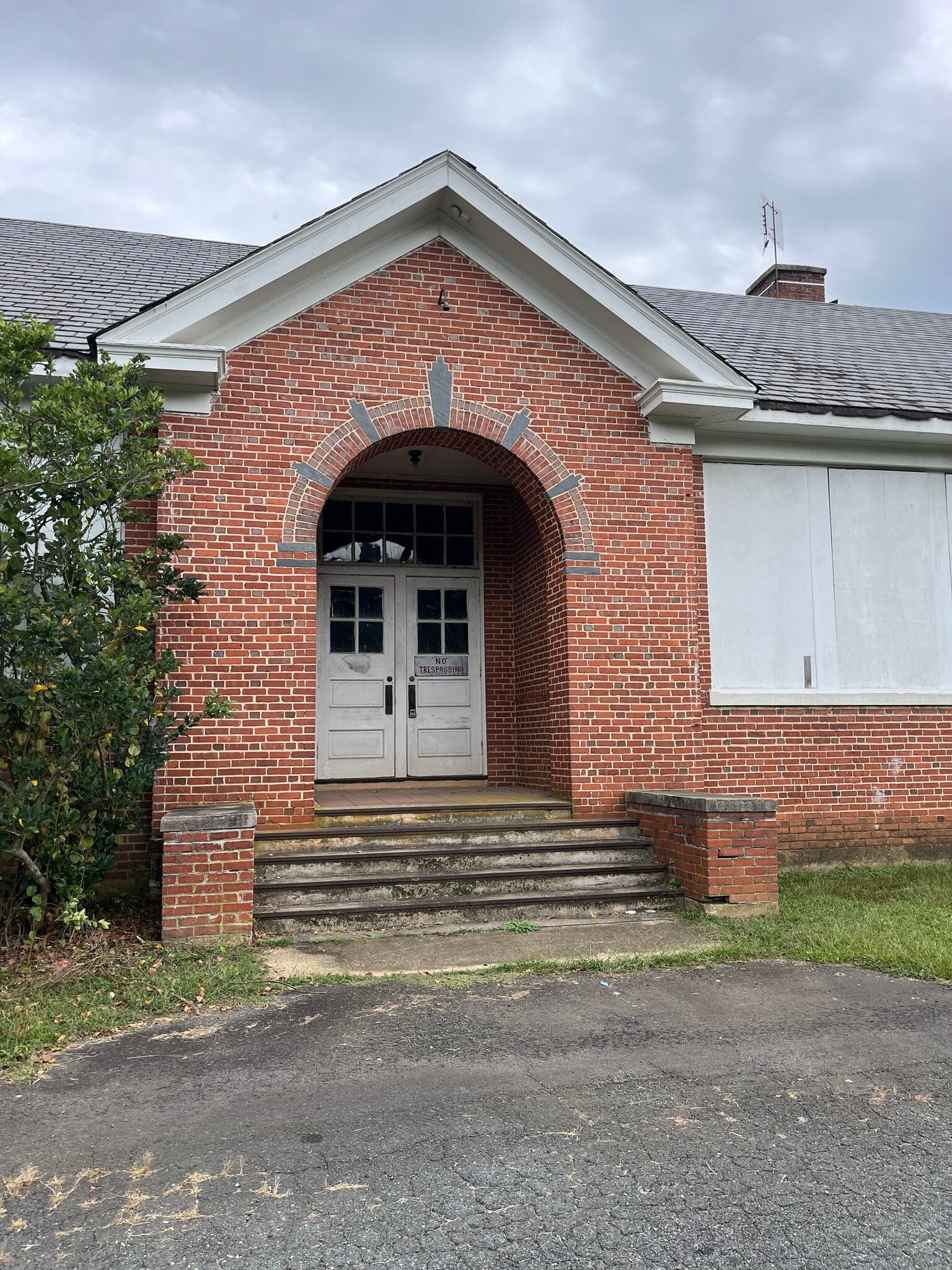 29406 James Madison Hwy, Arvonia, VA for sale Primary Photo- Image 1 of 5