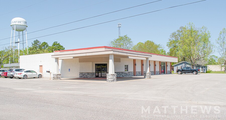 530 S Pine St, Kountze, TX for sale - Primary Photo - Image 1 of 1