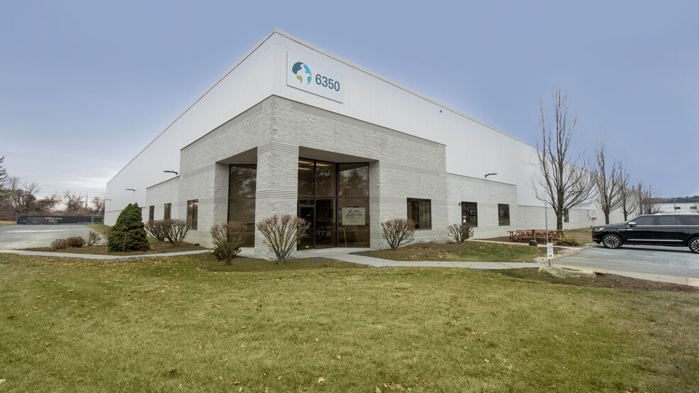 6350 Hedgewood Dr, Allentown, PA for lease - Building Photo - Image 2 of 7