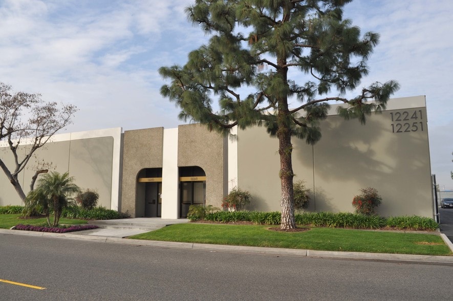 12241-12271 Industry St, Garden Grove, CA for lease - Building Photo - Image 3 of 3