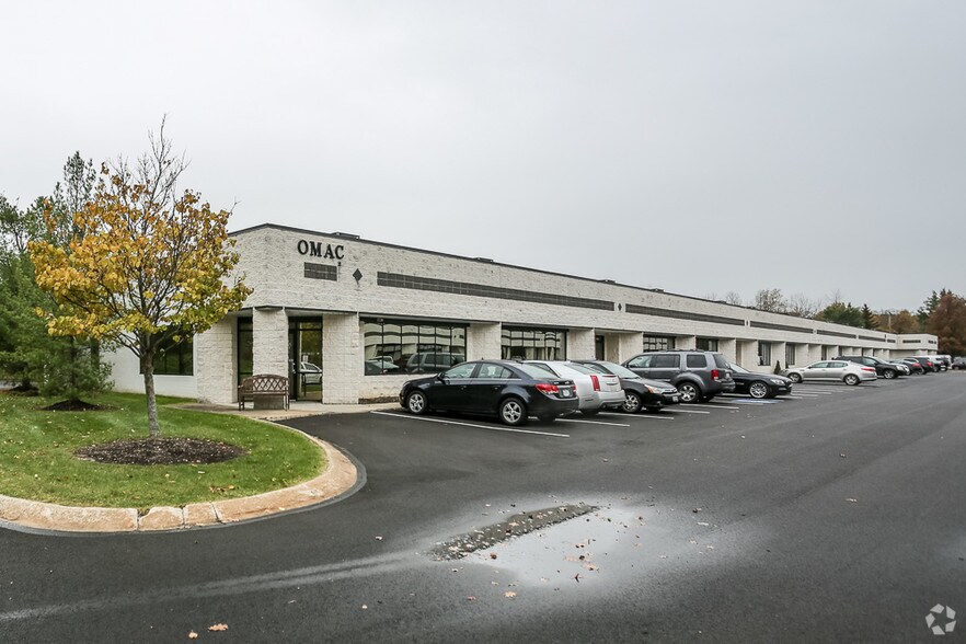 9321 Ravenna Rd, Twinsburg, OH 44087