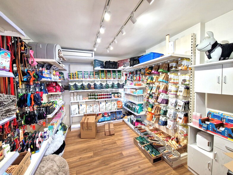 18 Battersea Rise, London for lease - Building Photo - Image 2 of 8