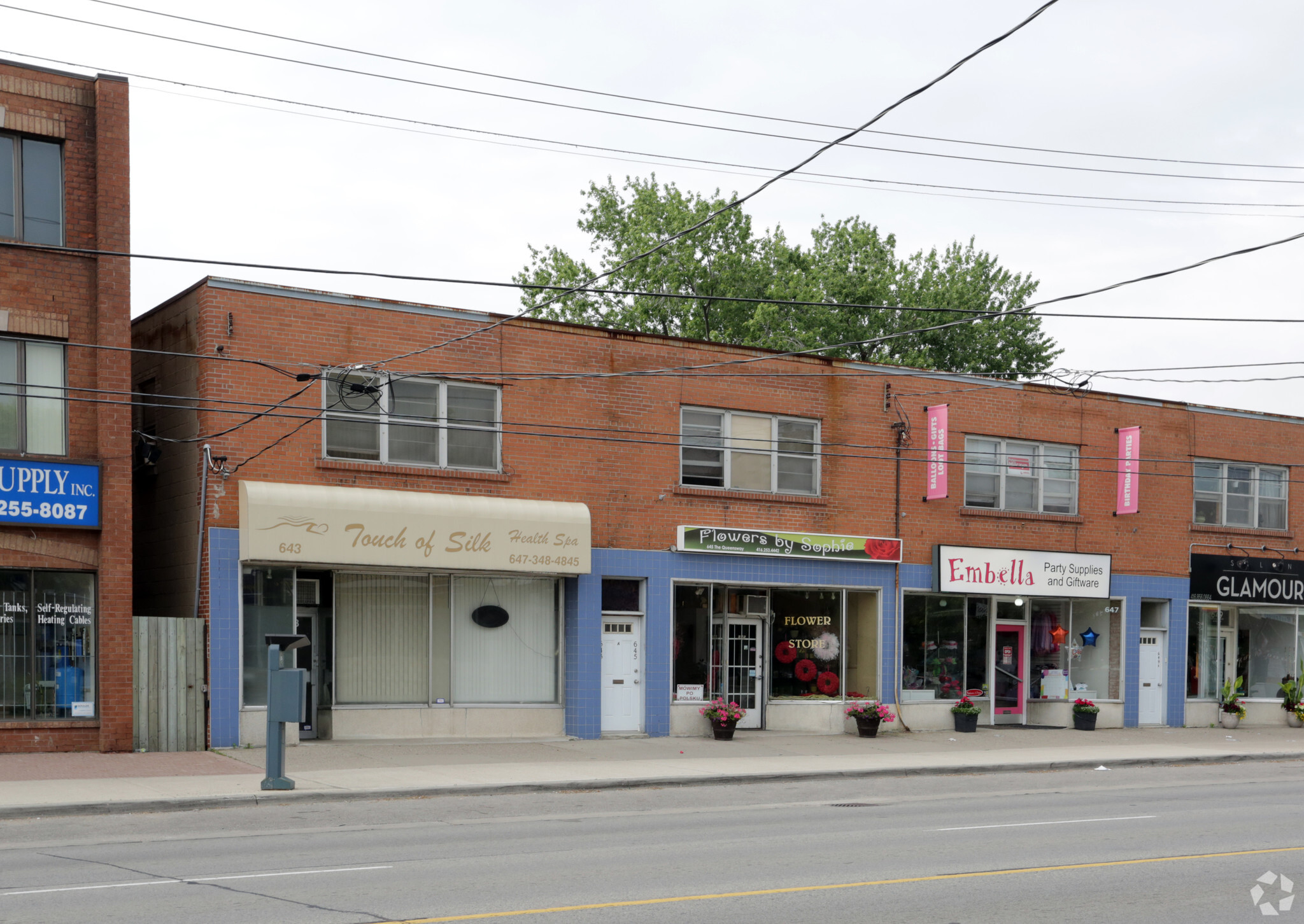 643-651 The Queensway, Toronto, ON for lease Primary Photo- Image 1 of 4