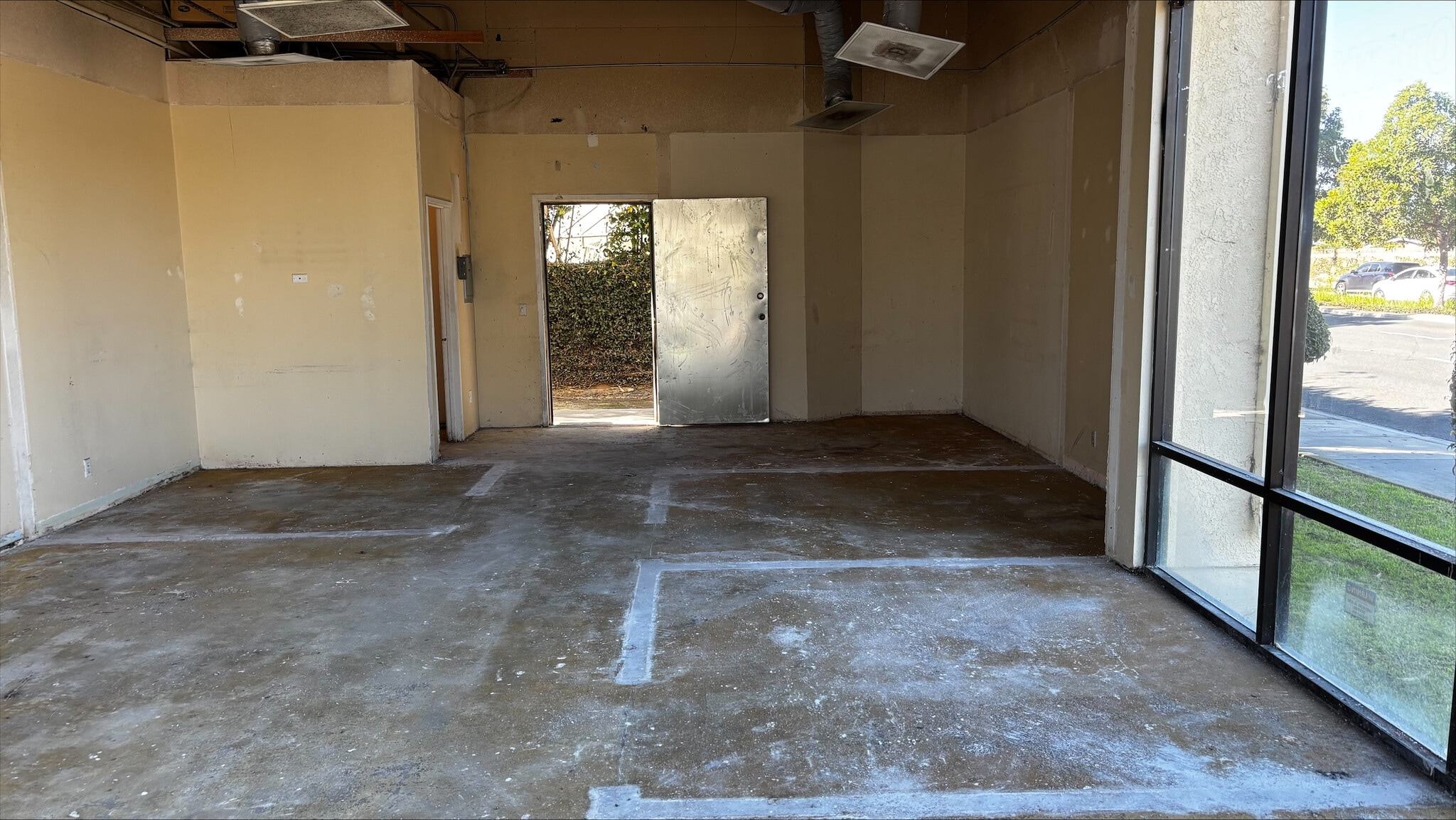 9210 Katella Ave, Garden Grove, CA for lease Interior Photo- Image 1 of 6