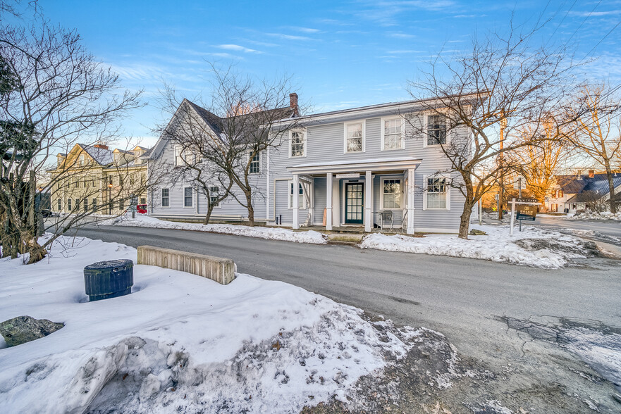 11 Beaver Meadow Rd, Norwich, VT for sale - Building Photo - Image 1 of 29