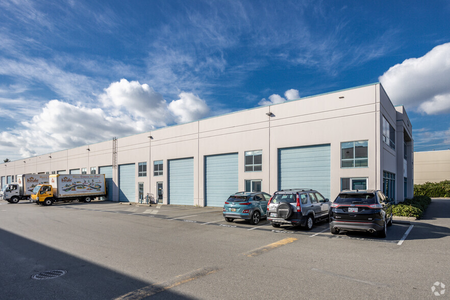 1833 Coast Meridian Rd, Port Coquitlam, BC for sale - Building Photo - Image 3 of 15