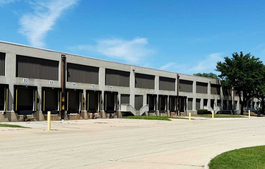 1550 E Washington Ave, Des Moines, IA for lease - Building Photo - Image 3 of 6
