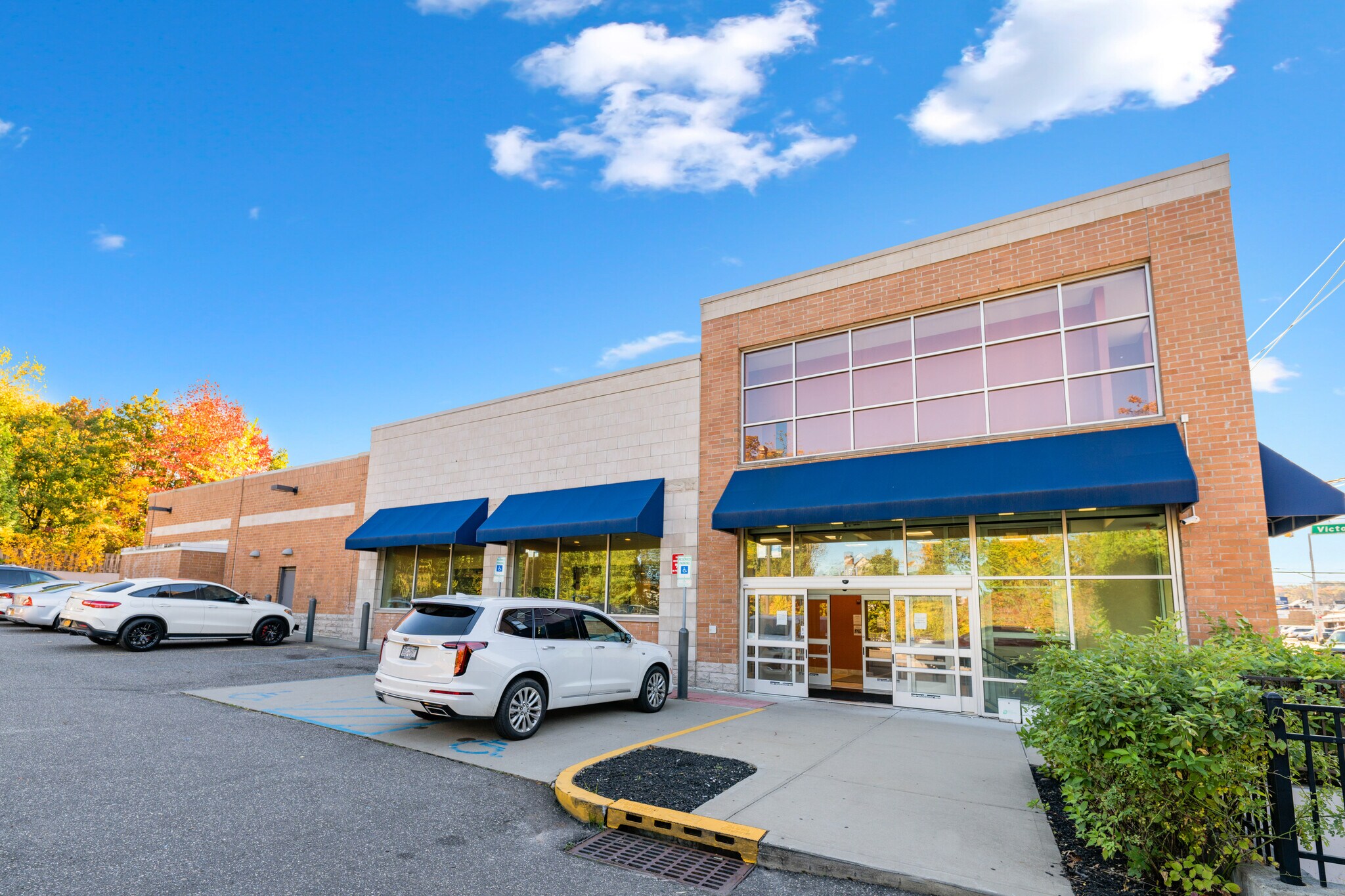 1161 Victory Blvd, Staten Island, NY for sale Building Photo- Image 1 of 1