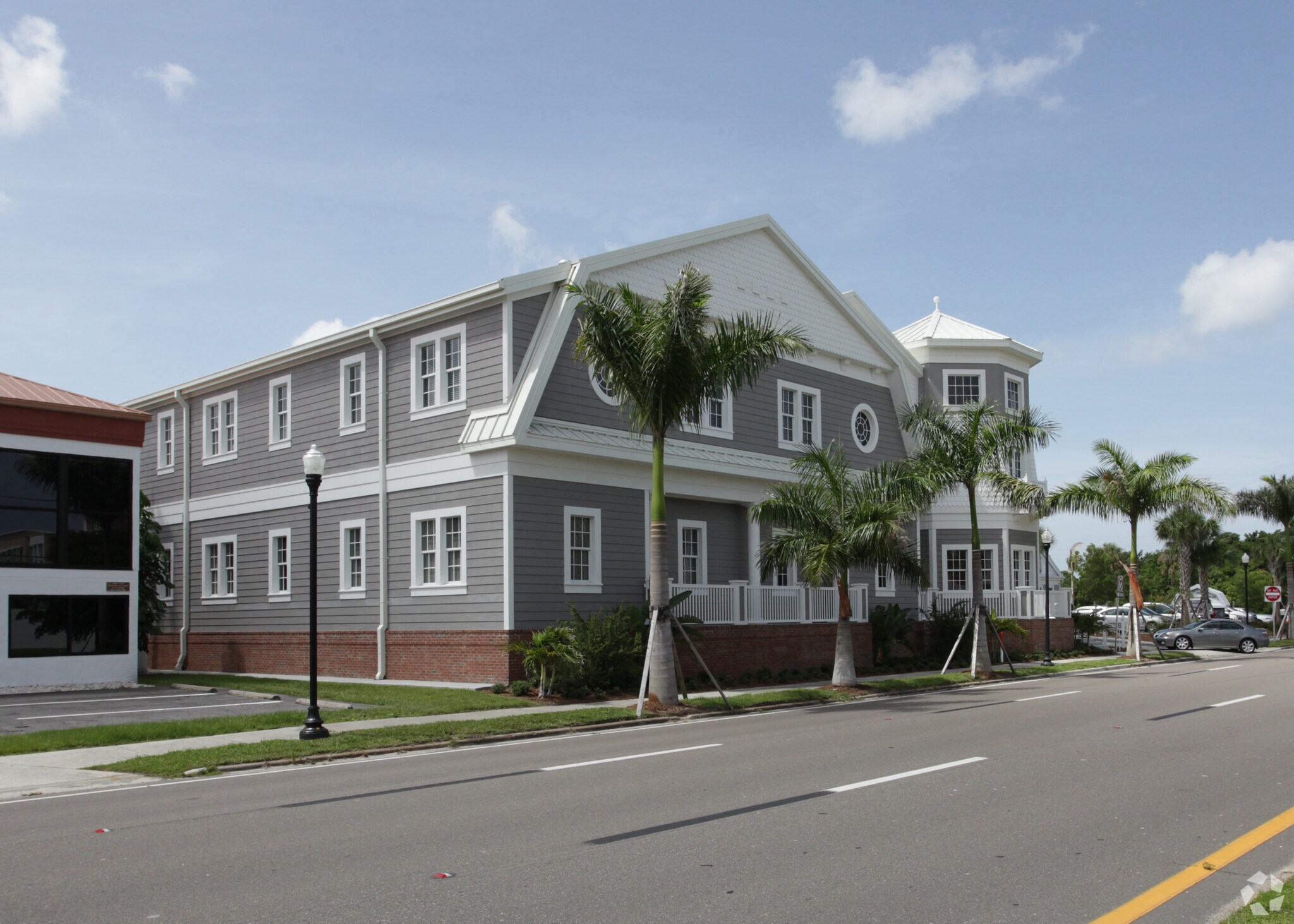 315 E Olympia Ave, Punta Gorda, FL for lease Primary Photo- Image 1 of 6