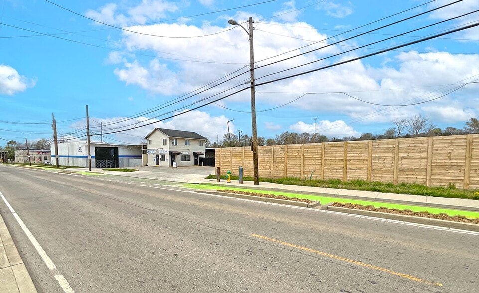 1001 Manchester St, Lexington, KY for lease - Building Photo - Image 3 of 6