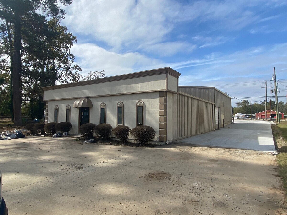6855 Hawkinsville Rd, Macon, GA 31216 Office / Warehouse Space