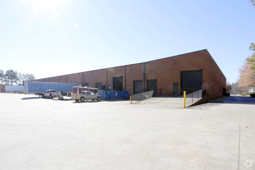 3400 Town Point Dr NW, Kennesaw, GA for lease - Building Photo - Image 3 of 3