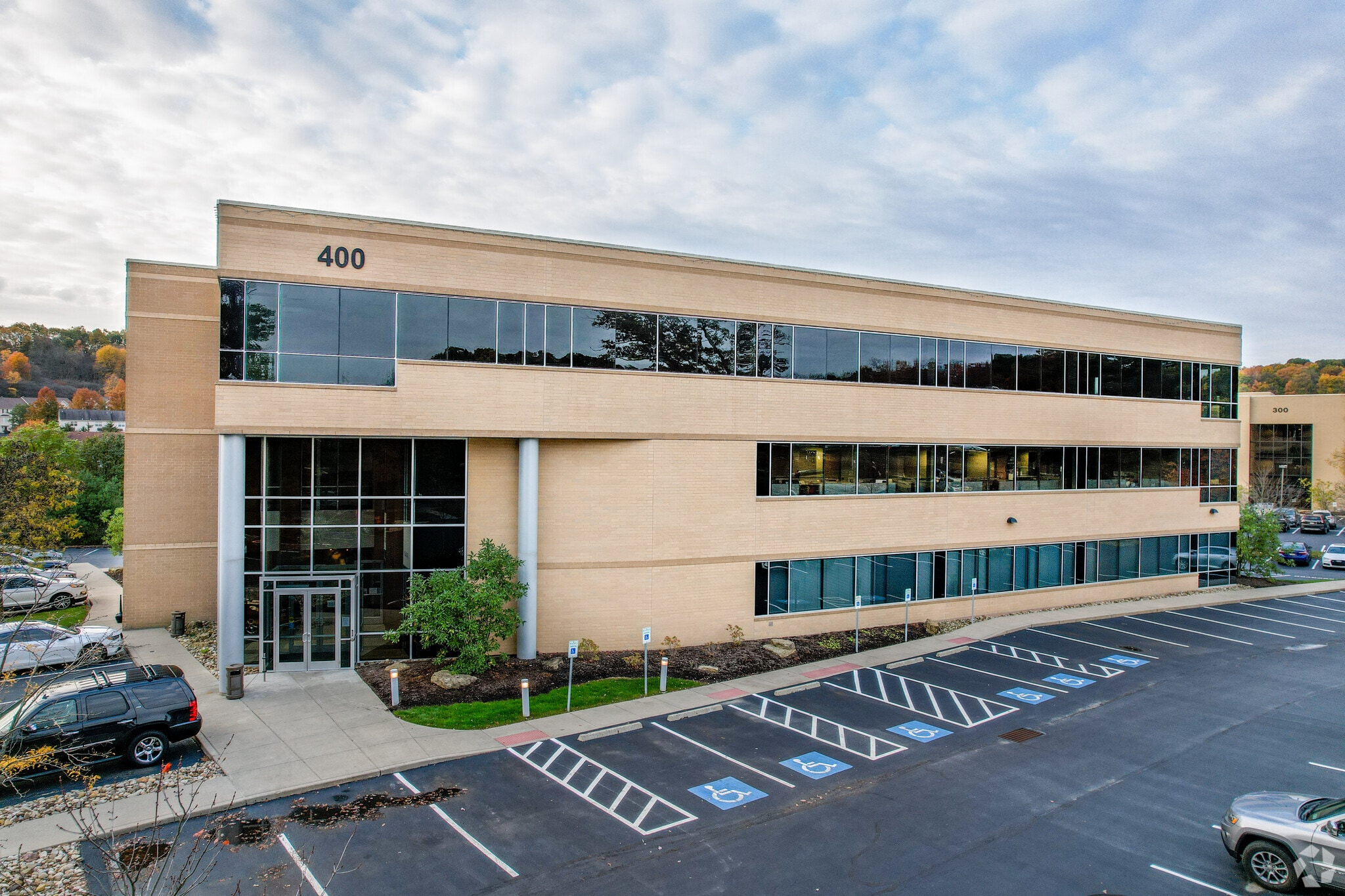 400 Northpointe Cir, Seven Fields, PA for lease Building Photo- Image 1 of 6