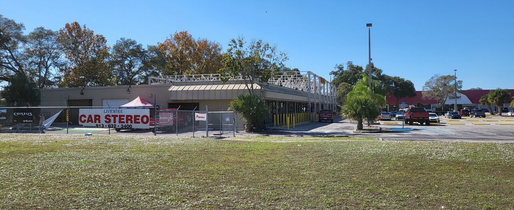 14210 N Nebraska Ave, Tampa, FL 33613