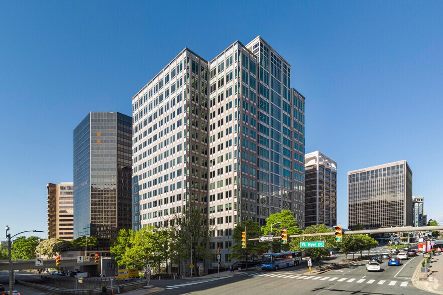1300 Wilson Blvd, Arlington, VA for lease - Primary Photo - Image 1 of 16