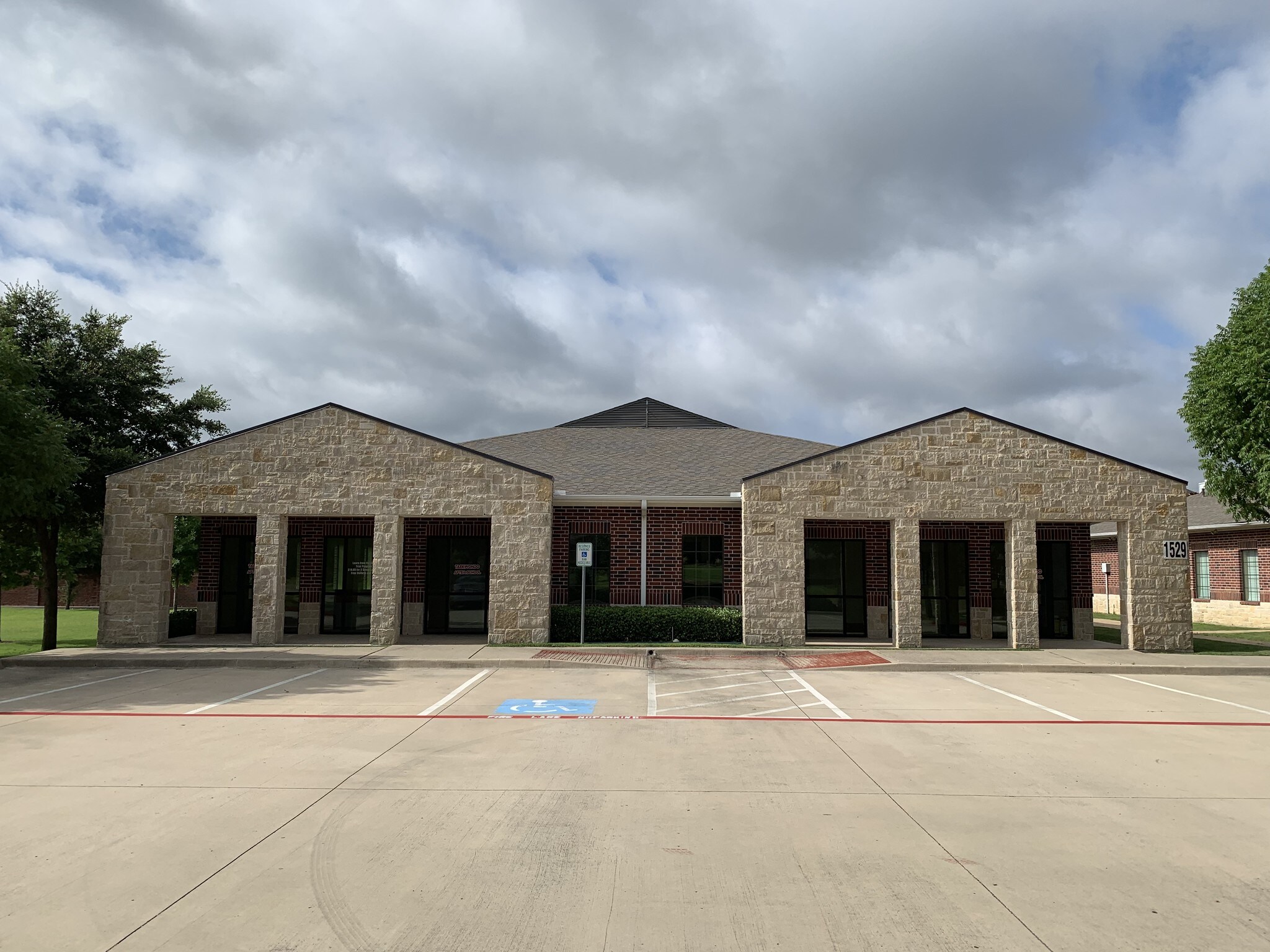 1529 E Sandy Lake Rd, Coppell, TX 75019 - Sandy Lake Office Park | LoopNet