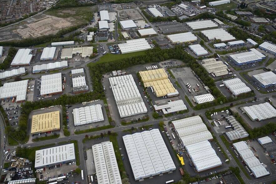 First Ave, Kingswinford for lease - Building Photo - Image 3 of 7