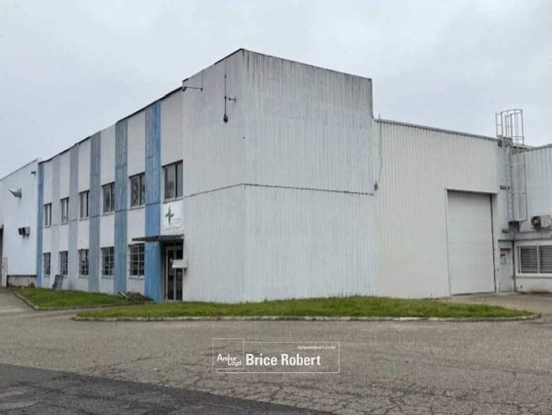 Flex in Irigny for lease - Building Photo - Image 1 of 6