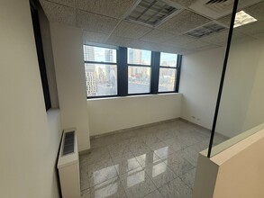 345 Seventh Ave, New York, NY for lease Building Photo- Image 2 of 6