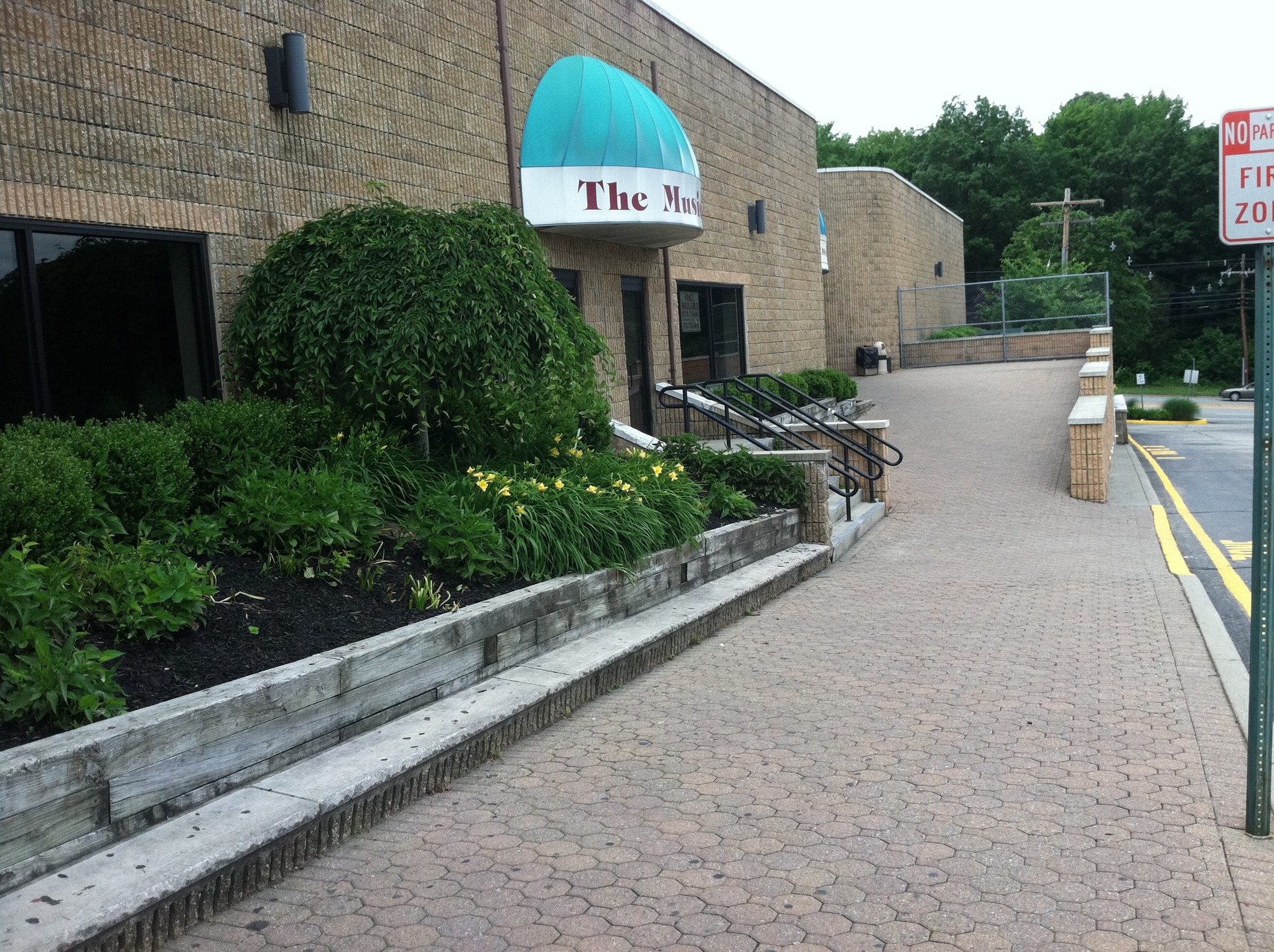 25 Kinnelon Rd, Kinnelon, NJ 07405 Kinnelon Mall