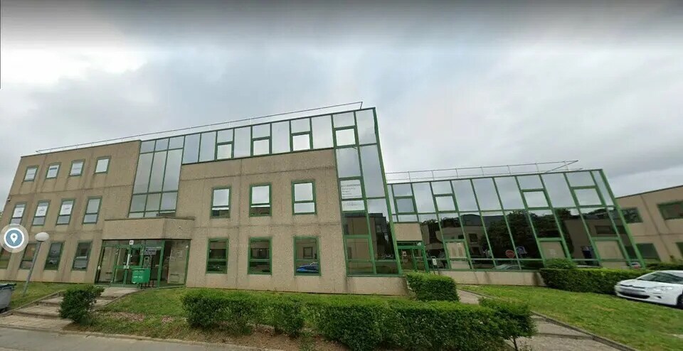 Office in Viry-Châtillon for lease - Building Photo - Image 1 of 9