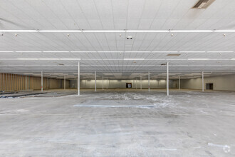 2300 E Kenosha St, Broken Arrow, OK for lease Interior Photo- Image 1 of 7