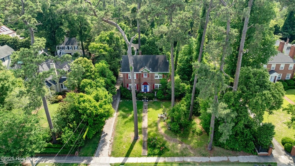 115 Forest Hills Dr, Wilmington, NC for sale - Primary Photo - Image 1 of 18