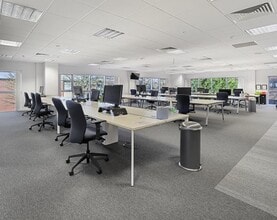 Plane Tree Cres, Feltham for lease Interior Photo- Image 2 of 2