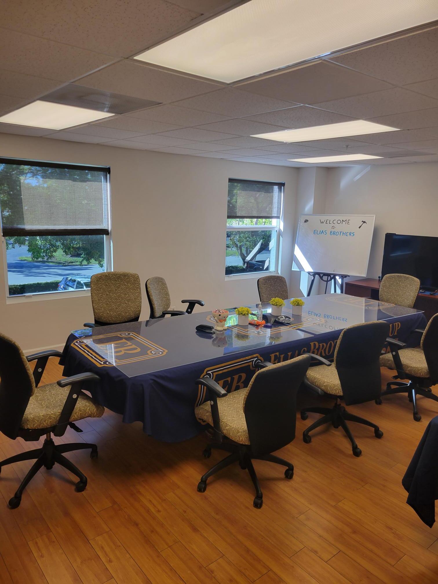 3885 Mercantile Ave Naples Fl 34104 - yf2va3p