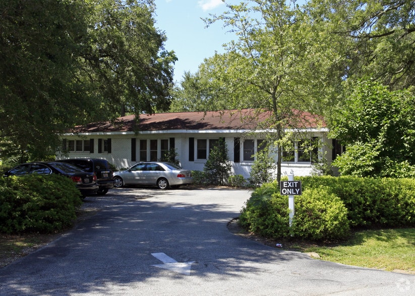 515 Folly Rd, Charleston, SC for sale - Primary Photo - Image 1 of 4