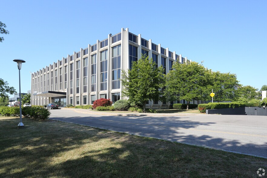 779-903 Elmgrove Rd, Rochester, NY for lease - Building Photo - Image 2 of 3