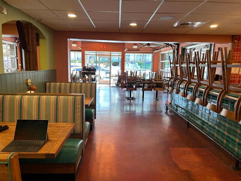 2015 Belmont Blvd, Nashville, TN for lease - Building Photo - Image 2 of 6