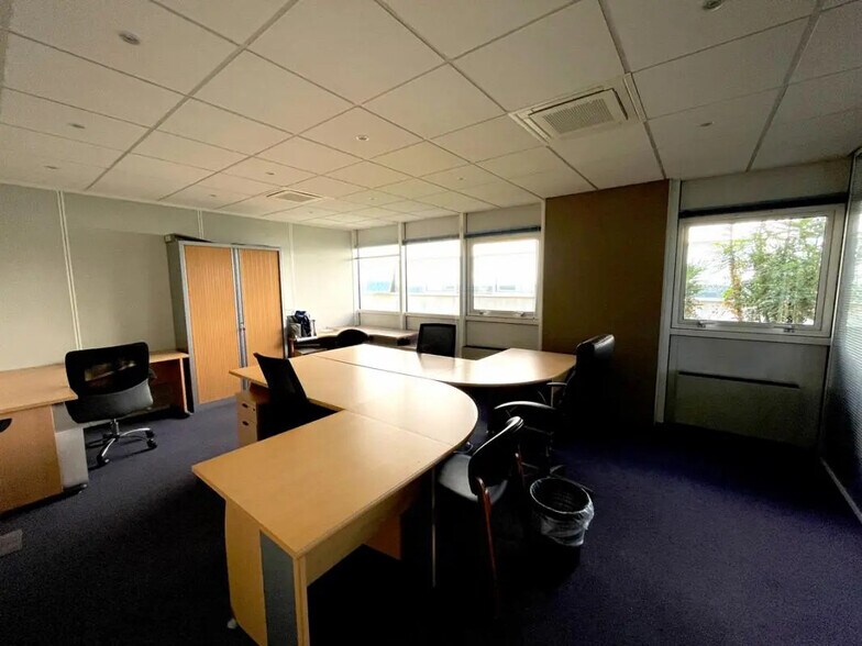 9 Rue Paulin Talabot, Toulouse for lease - Interior Photo - Image 3 of 16