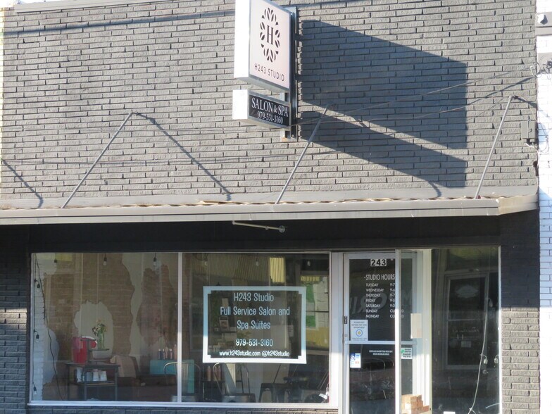 243 W Milam St, Wharton, TX for sale - Primary Photo - Image 1 of 1