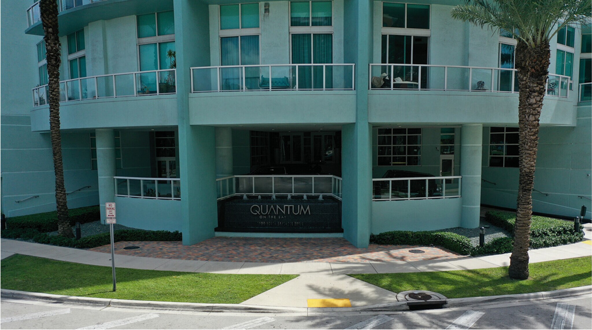 1900 N Bayshore Dr, Miami, FL 33132 Quantum On the Bay Office